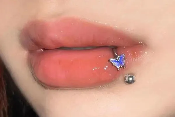 Piercing labret horizontal hotsell