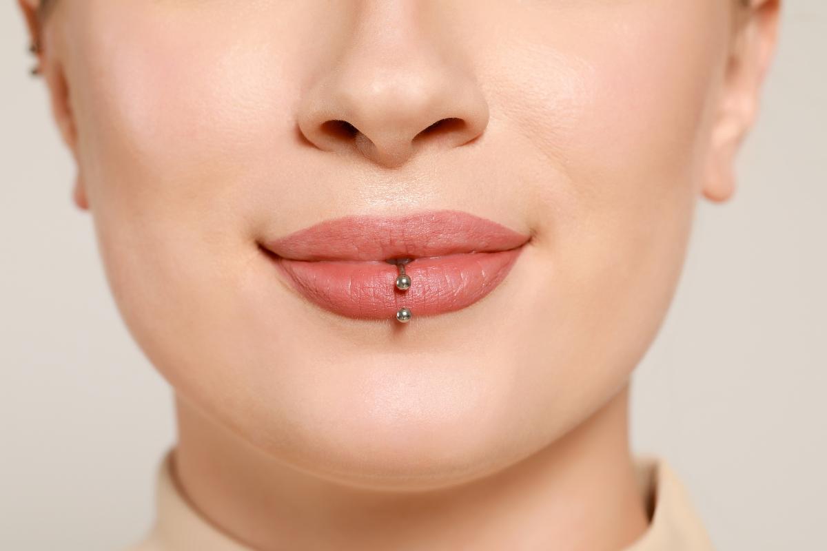 Piercing double labret online