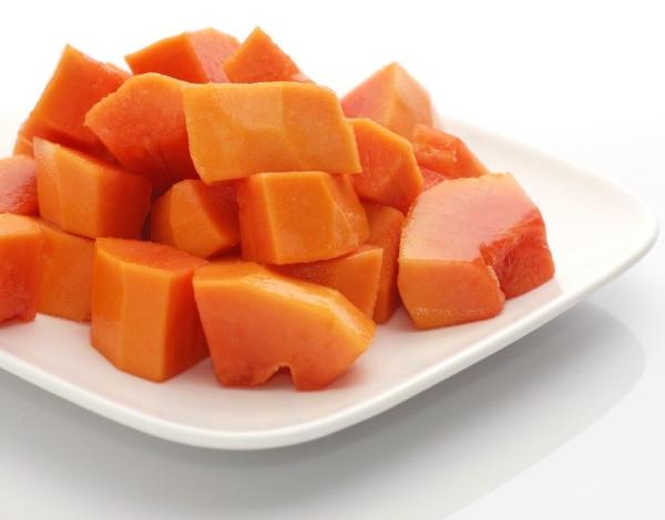Cómo se come la papaya - Paso 4