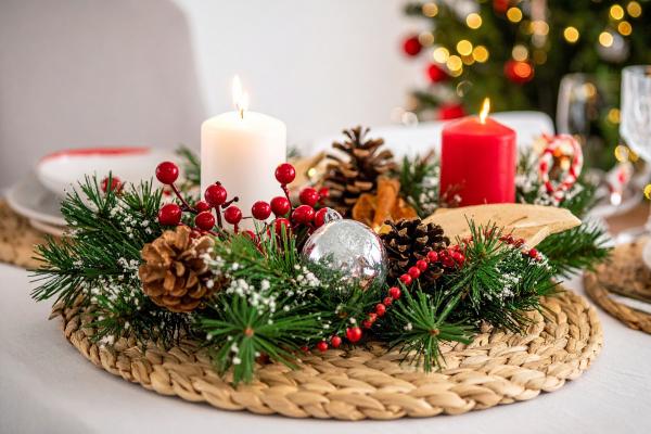Ideas de decoración de Navidad para pisos pequeños - Centros de mesa multifuncionales