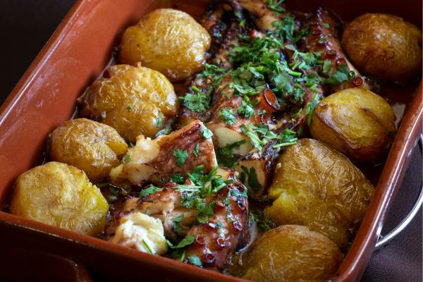 Comida típica de Portugal: descubre cómo son los platos imprescindibles de su gastronomía - Polvo à Lagareiro
