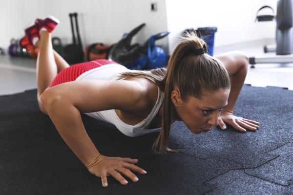 Cómo tener los senos más grandes - Paso 2