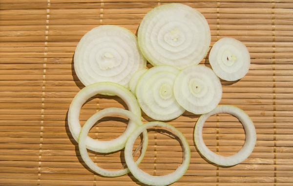 Laxantes caseros para adelgazar - Cebolla cabezona, un laxante casero urgente