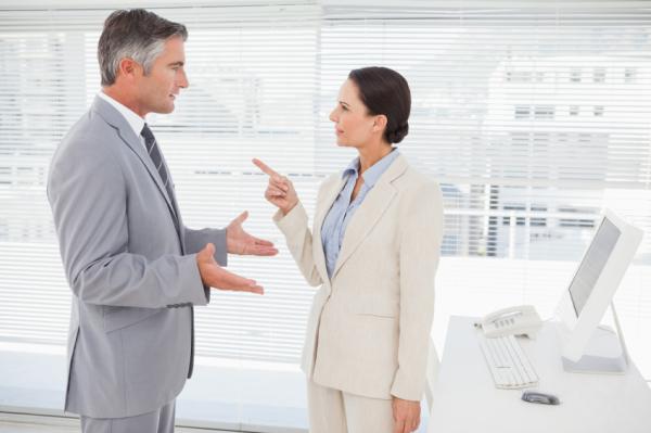 Cómo detectar el maltrato laboral - Paso 2