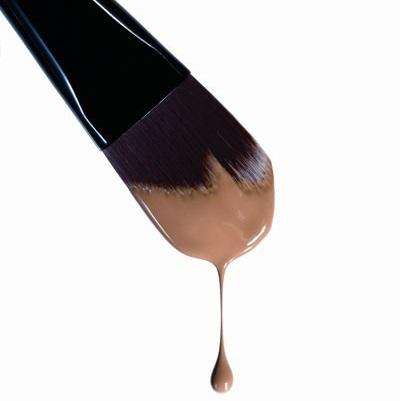 Cómo maquillar una piel bronceada - Paso 2